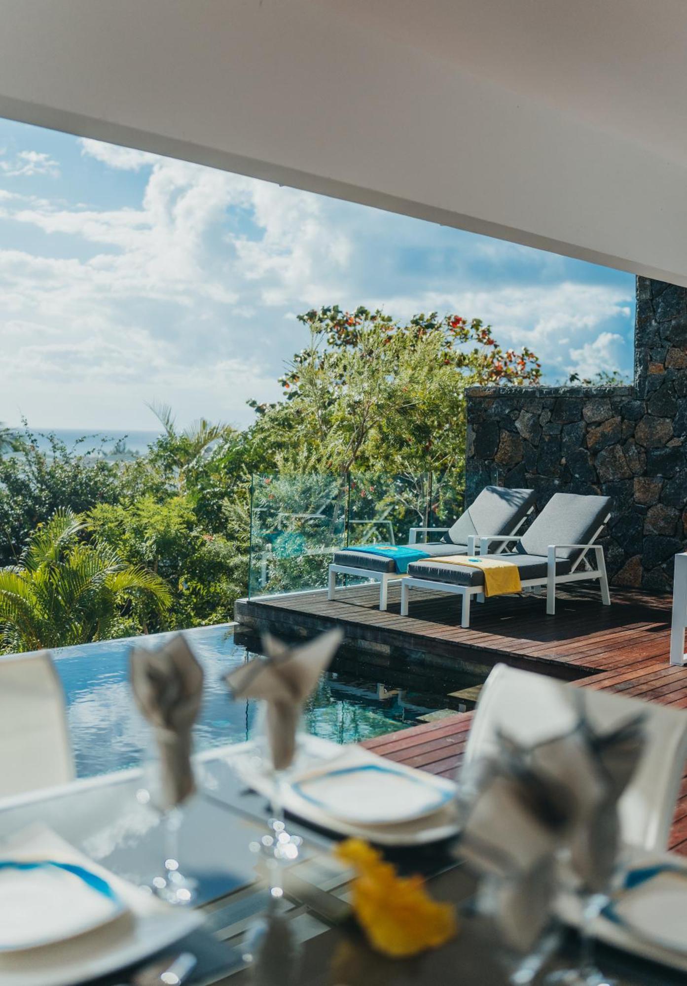Appartement De Luxe Piscine Et Vue Mer Ривьер-Нуар Экстерьер фото